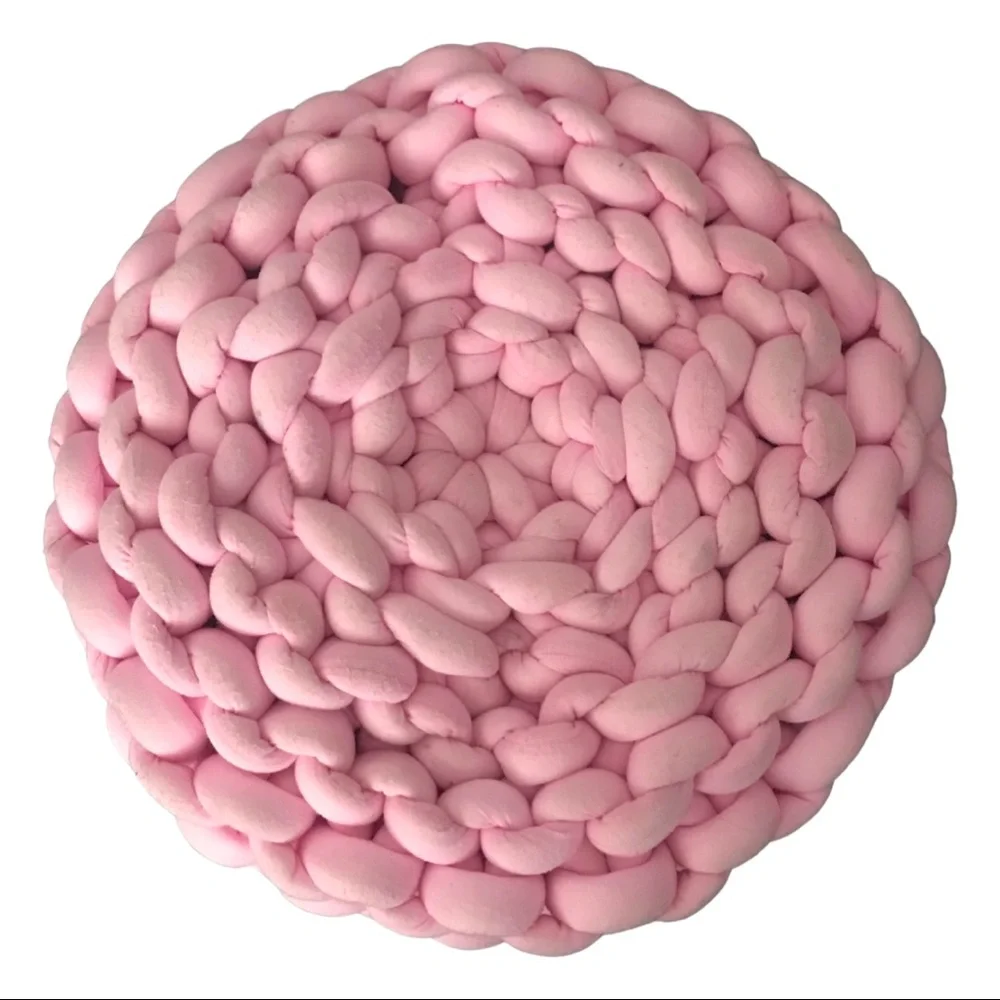 Chunky Cotton Braided Knit Pet Bed in Pink